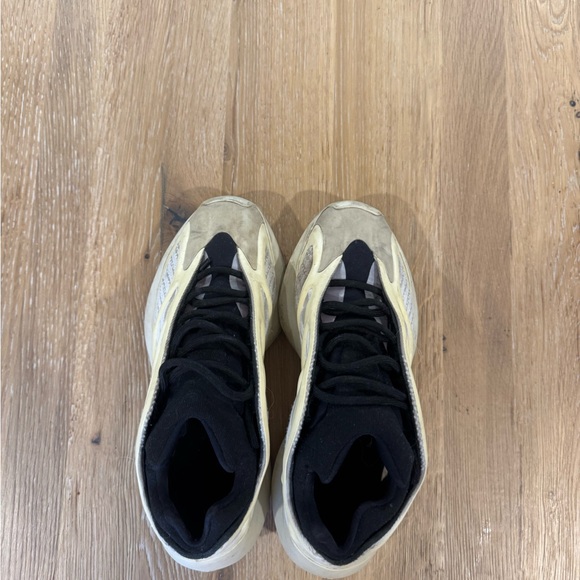adidas Men's Sneakers in Beige and Black - Picture 3 of 6